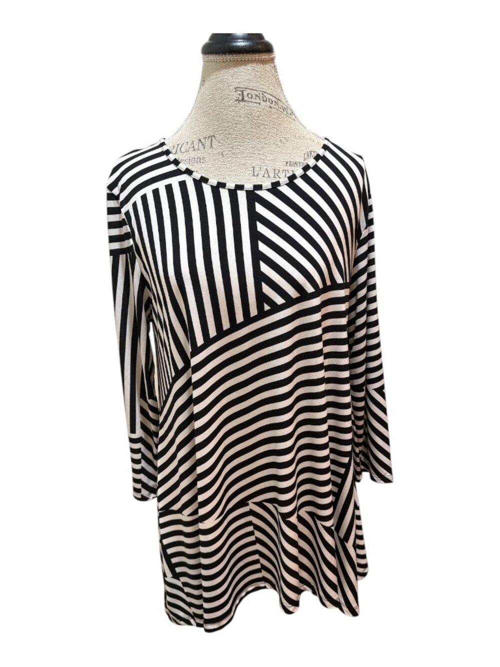 Chico's Sz 2 (L) Black & White Asymmetrical Stripe 3/4 Sleeve Stretch Tunic